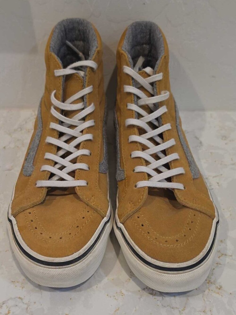 Vans Sk8 Hi Suede High Top Snakers Women 7 Men 5.5 Mustard Gold/Gray